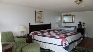 Golden Knight Inn large single king