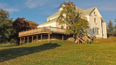 Inn at Chateau Lafayette exterior view