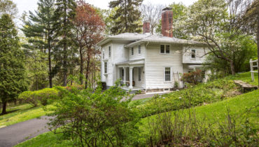 Willenaway B&B hilltop