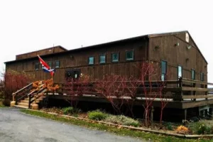 Red Newt Vineyards